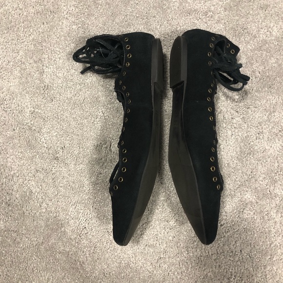 Lace-up Pointed Ballet Flats - Picture 3 of 8